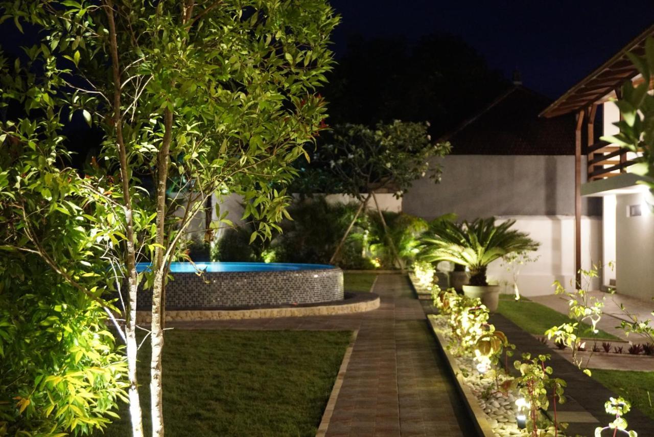 Hotel 14 Palms à Uluwatu Extérieur photo