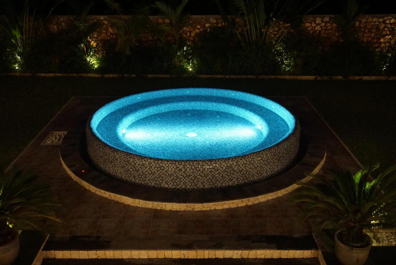 Hotel 14 Palms à Uluwatu Extérieur photo